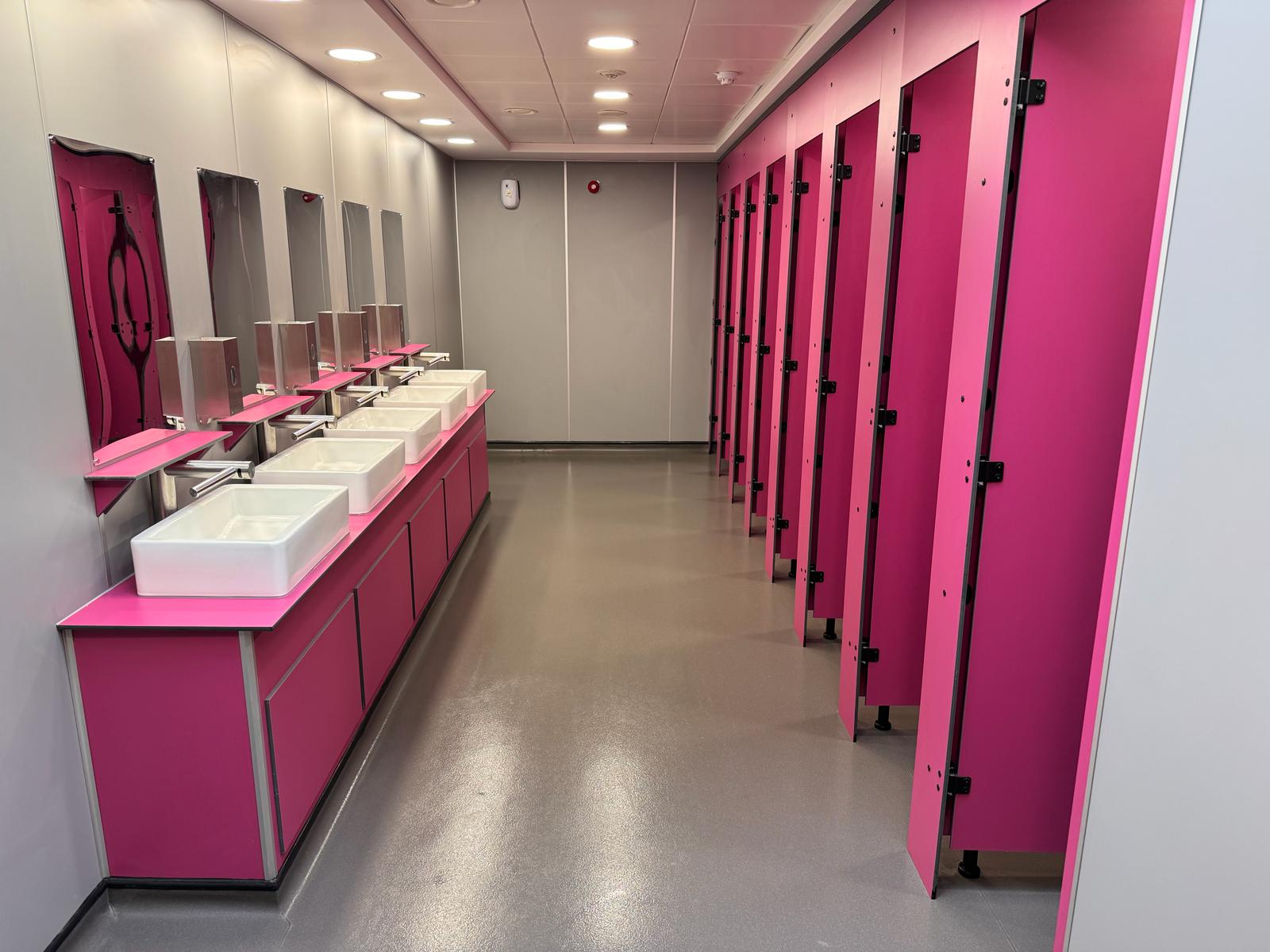 quality Toilet Cubicles